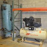 Ingersoll Rand Model 7100E15V 15HP Two Stage Horiz Tank Mounted Air Compressor