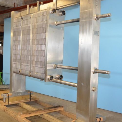 APV Model R51T 910 Sq Ft S/S Plate and Frame Heat Exchanger