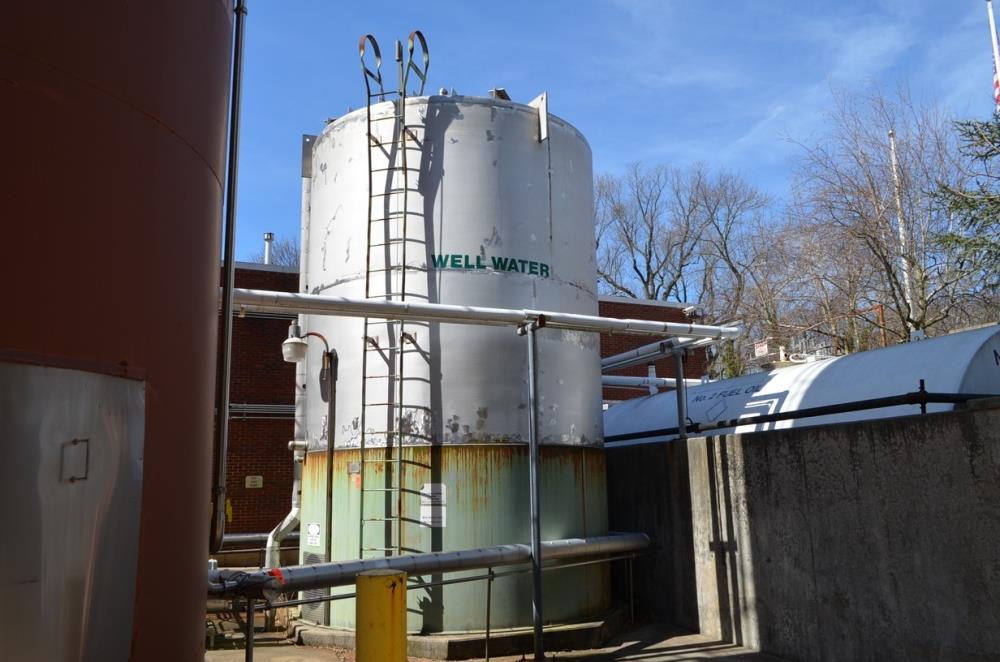 15,000 Gallon Vertical Jacketed S/S Tank