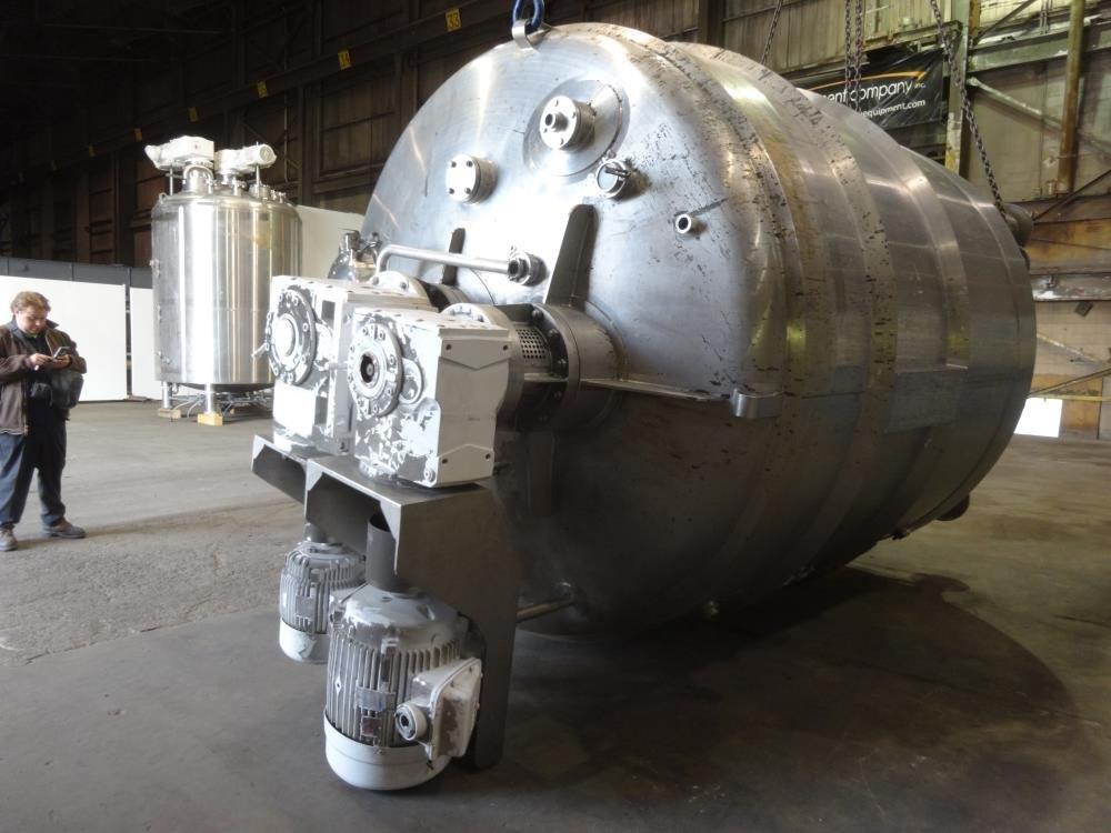 4,000 Gallon DCI 316 S/S Vertical Jacketed Twin Agitated Reactor