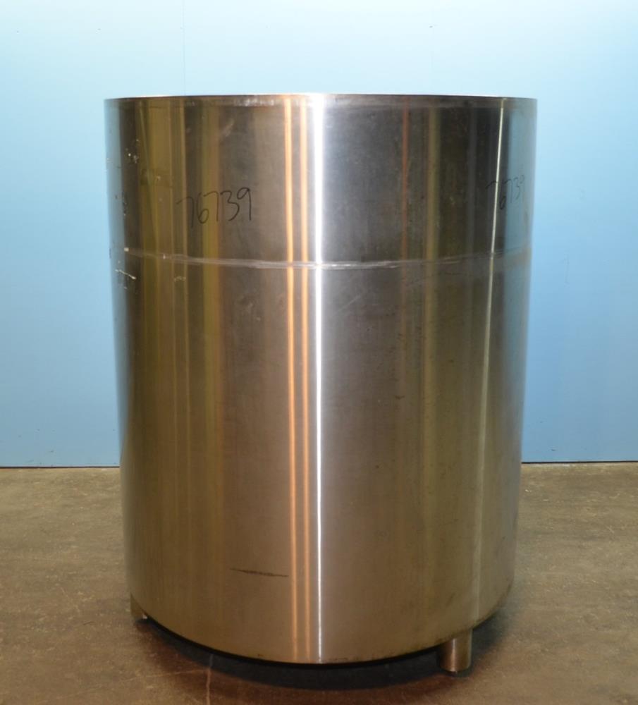 700 Gallon S/S Vertical Single Wall Insulated Tank