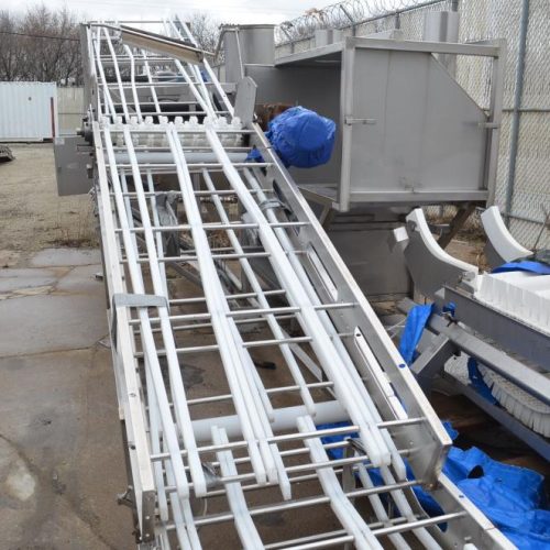 18 in W x 17 ft L S/S Sanitary Belt Incline Conveyor