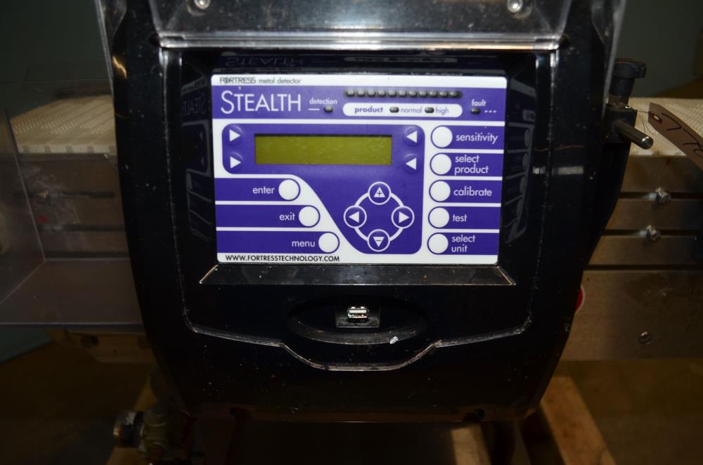 Fortress STEALTH S/S 14 in W x 5 1/2 in H Conveyorized Metal Detector