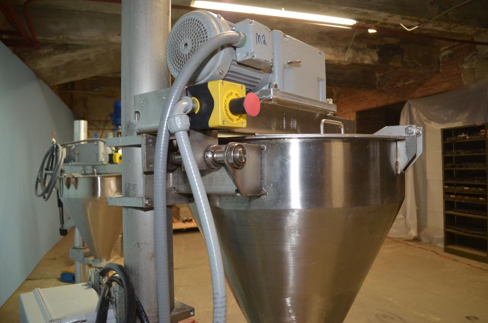 30 HP S/S Grinding Mill with Agitated S/S Feed Hopper