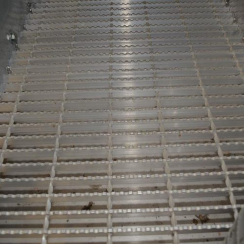 S/S Space Saver 50 in H Platform  Crossover Staircase