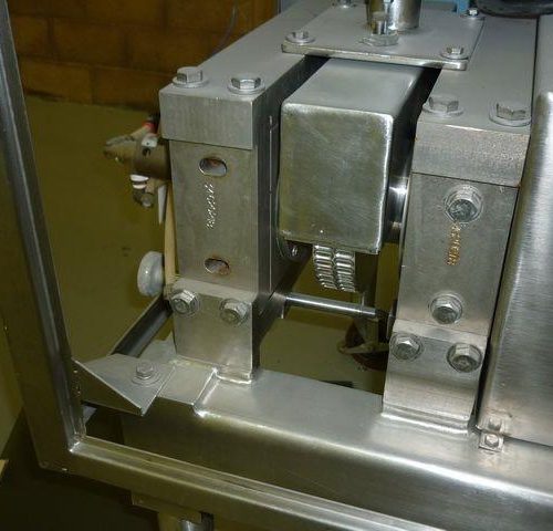 Fitzpatrick Model L83 S/S Chilsonator Roller Compactor