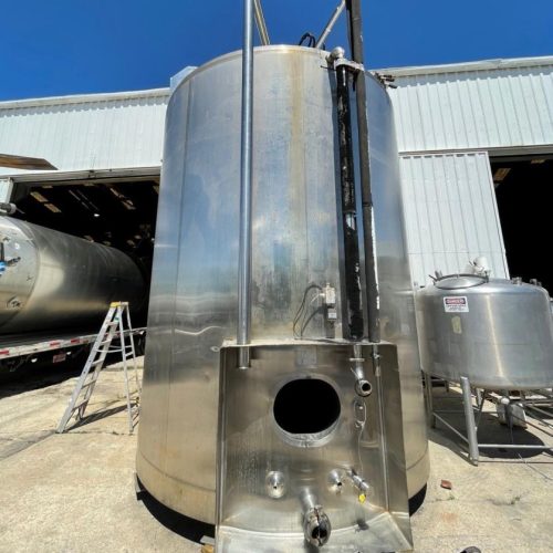 6,500 Gallon Walker Model CWBT Vertical S/S Jacketed Processing Tank with Agitation