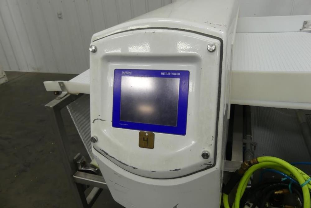 Safeline PowerPhasePRO 40 in W x 5.75 in H Conveyorized Metal Detector