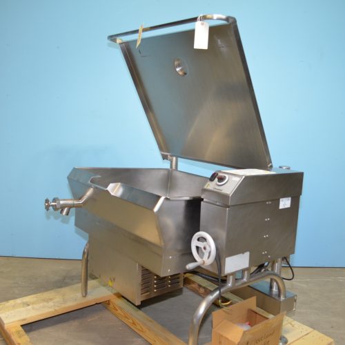 Cleveland 36.5 in W x 30 in L x 9 in D S/S Tilting Braising Pan