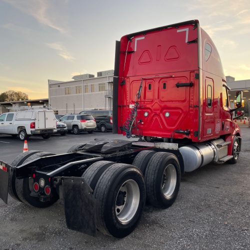 2019 Freightliner Cascadia 126 Sleeper Semi Tractor