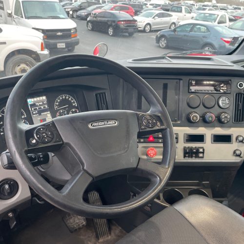 2020 Freightliner Cascadia 126 Day Cab Semi Tractor